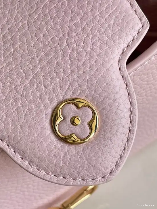 First bag ru LOUIS MINI CAPUCINES VUITTON 0623